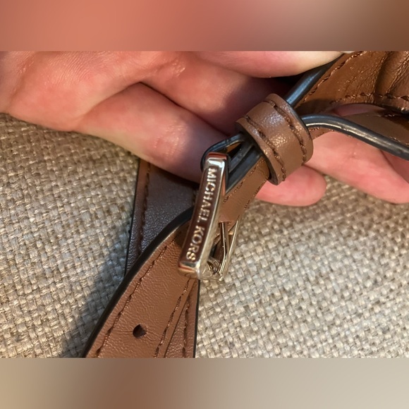 Michael kors kenly monogram brown leather backpack - Picture 10 of 10